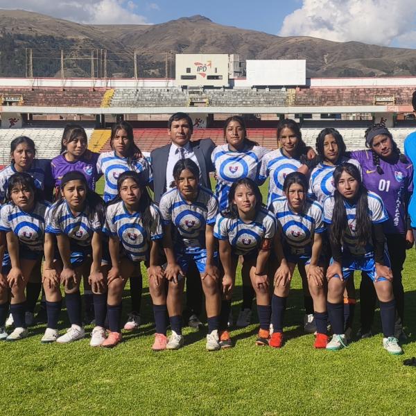 Participacion del equipo de futbol femenino